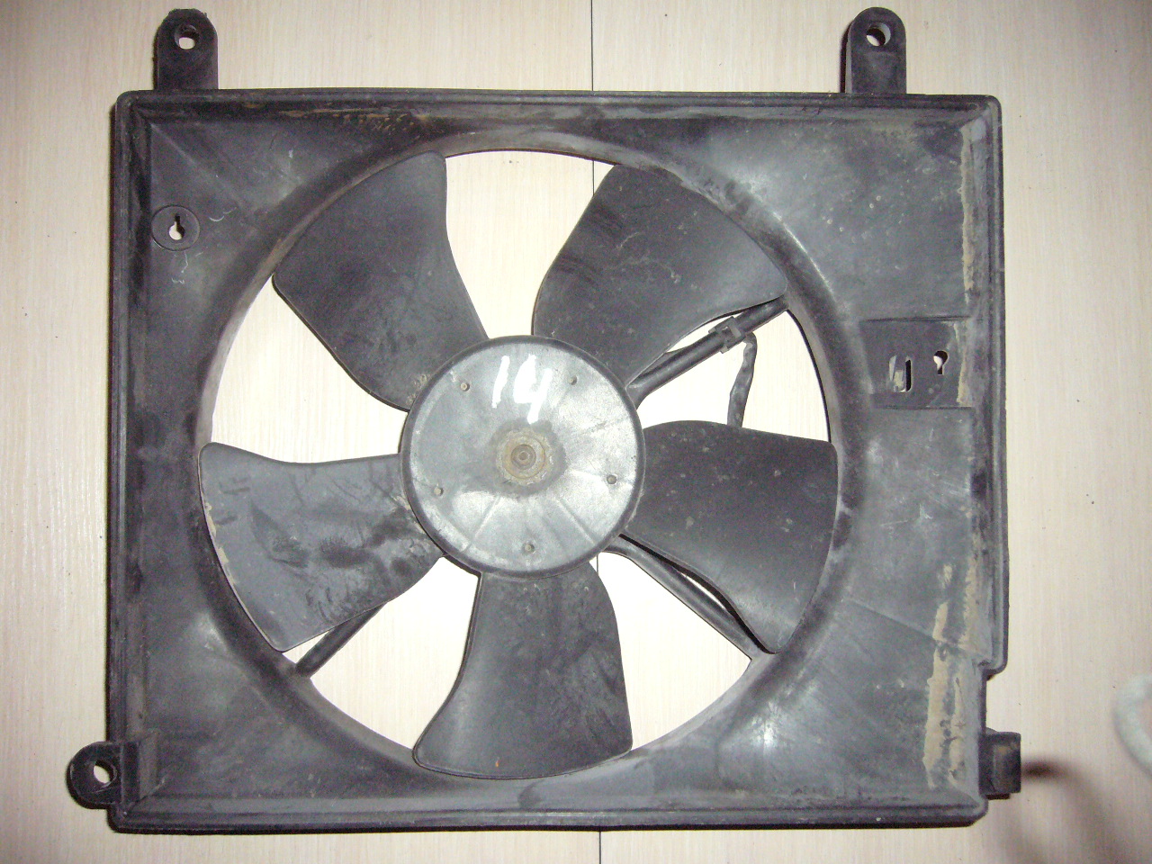 Вентилятор основного радиатора : 96184136 на Daewoo Leganza