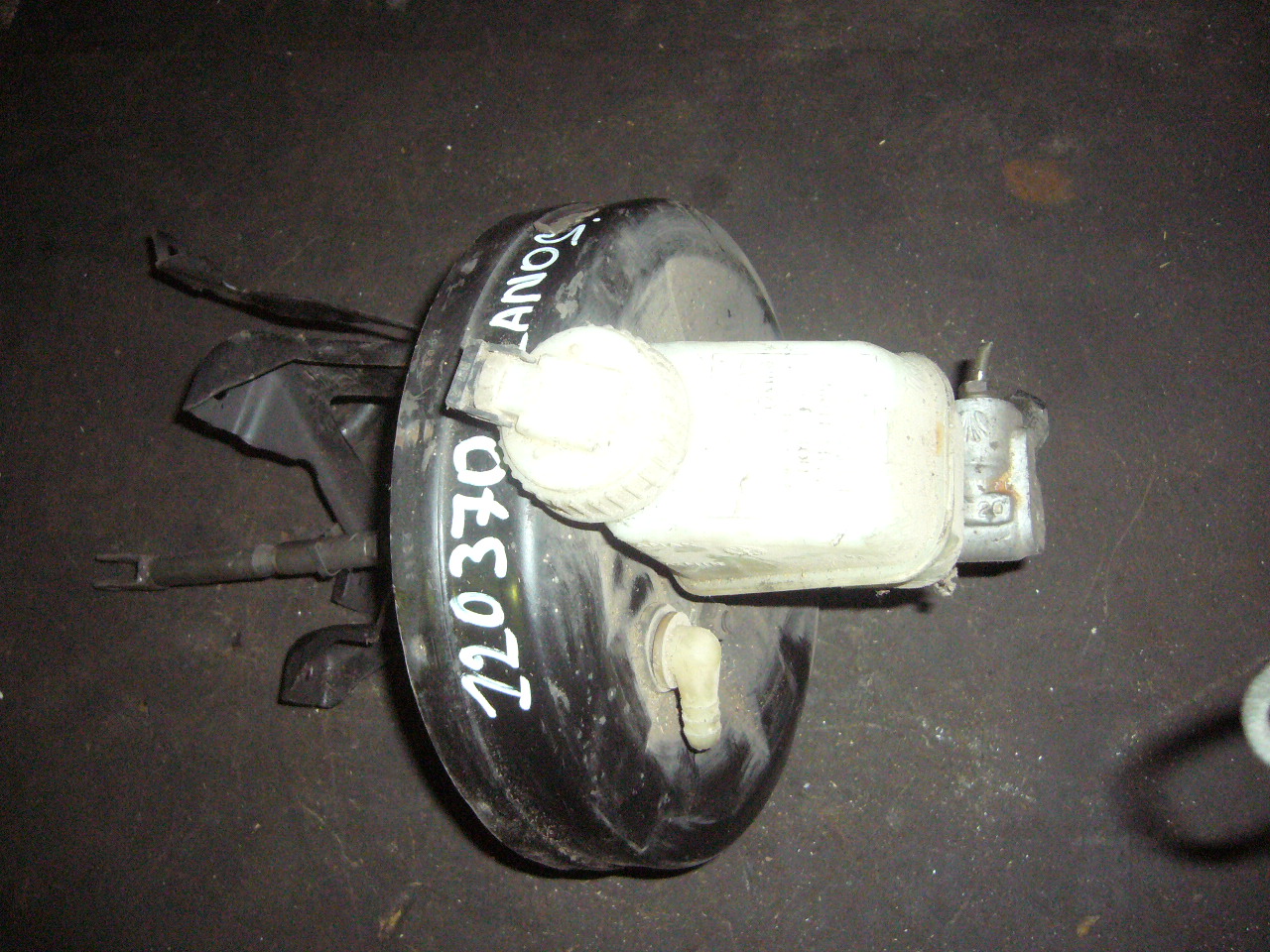 Вакуумный усилитель тормозов и главный тормозной цилиндр на Daewoo Lanos
