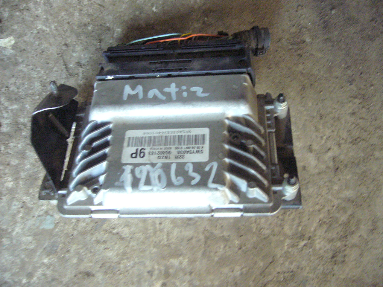 Электронный блок управления двигателем : 96802183 на Daewoo Matiz
