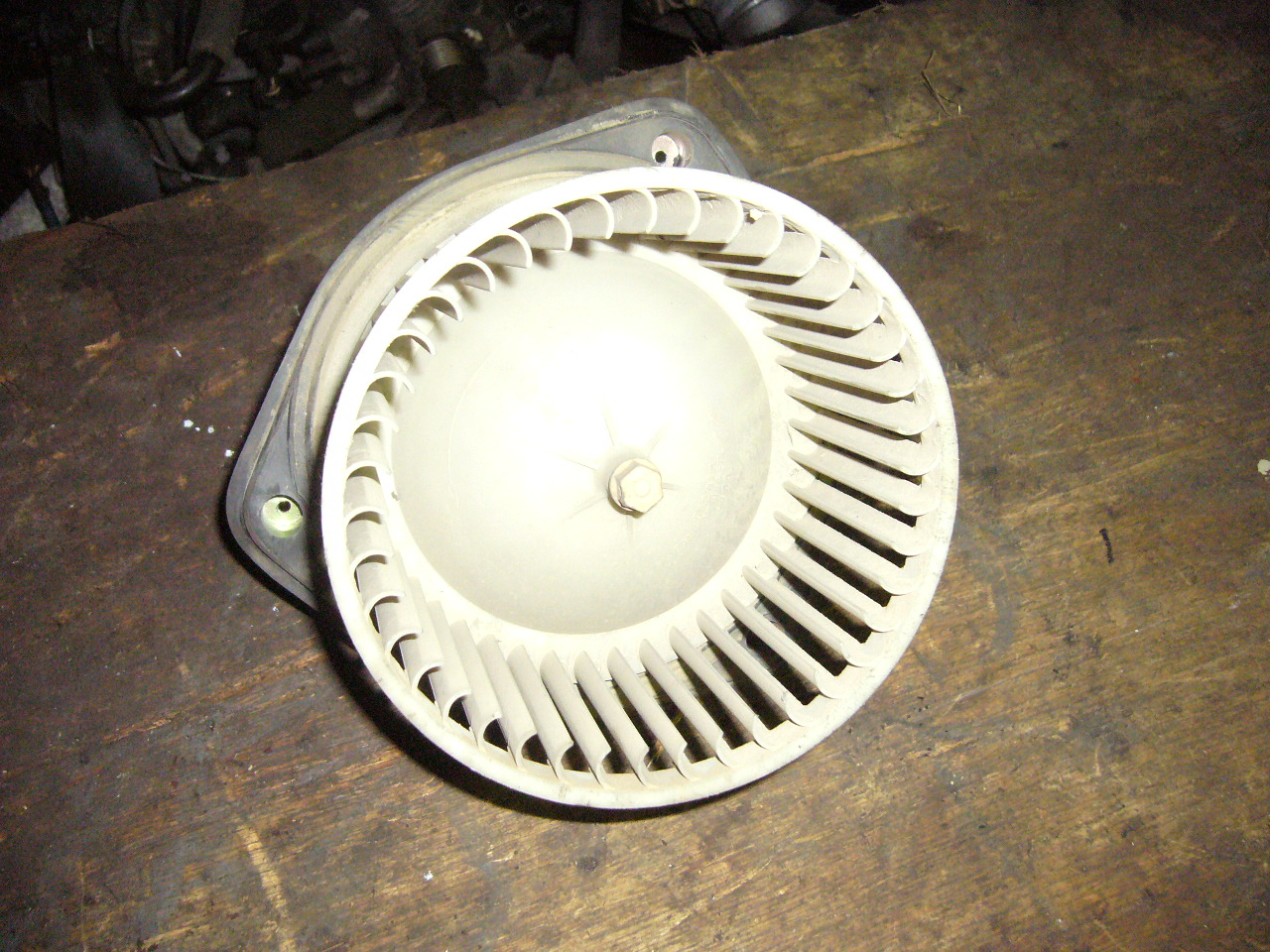 Вентилятор печки на Chevrolet Lanos