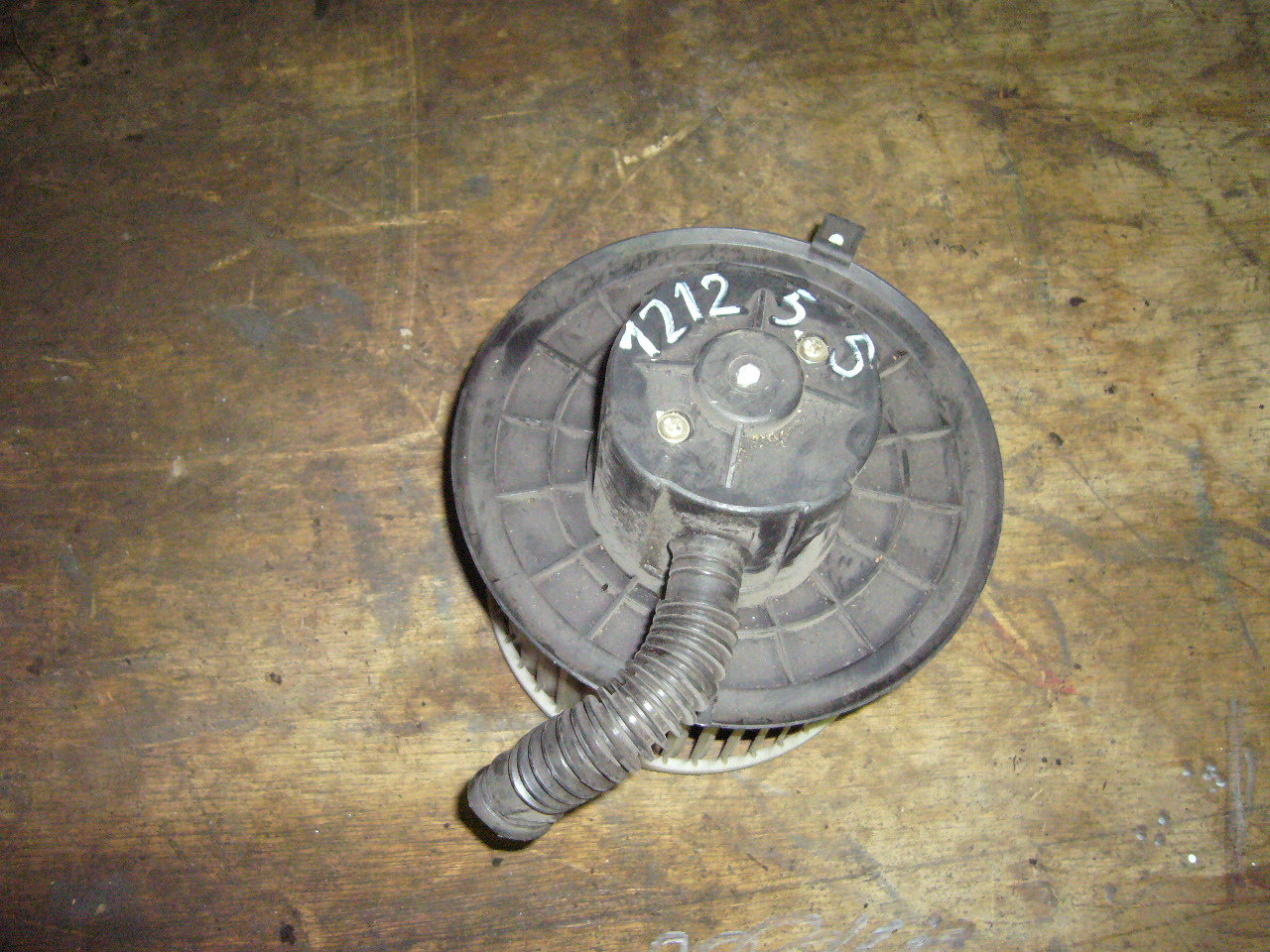 Вентилятор печки на Kia Sephia