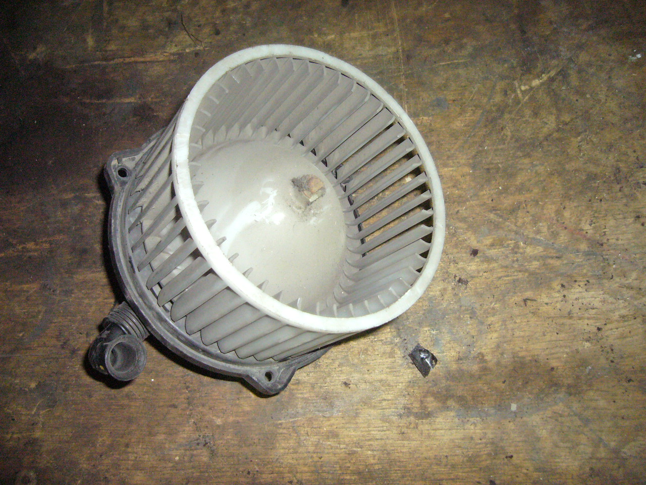Вентилятор печки на Hyundai Verna