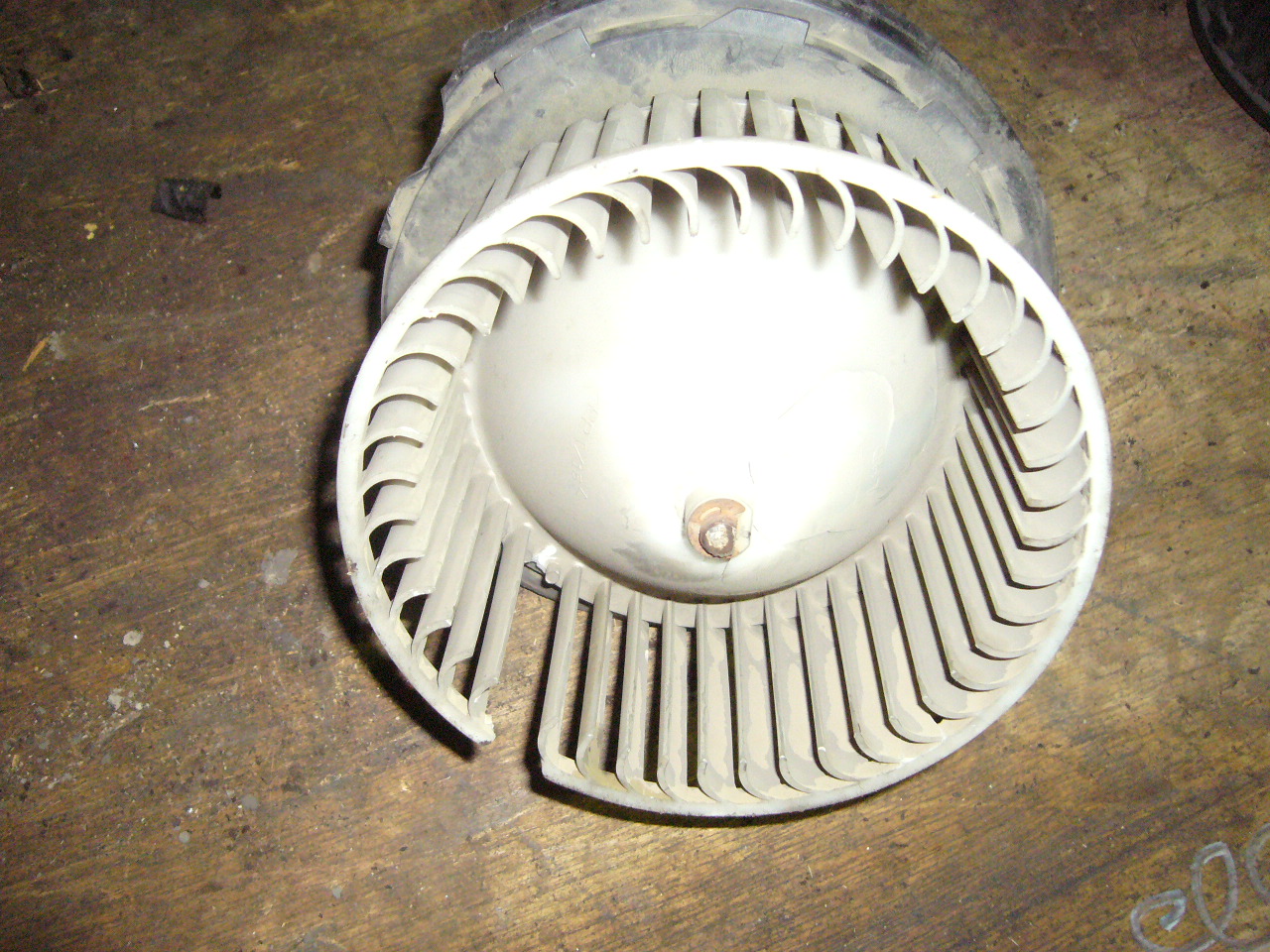 Вентилятор печки на Daewoo Matiz