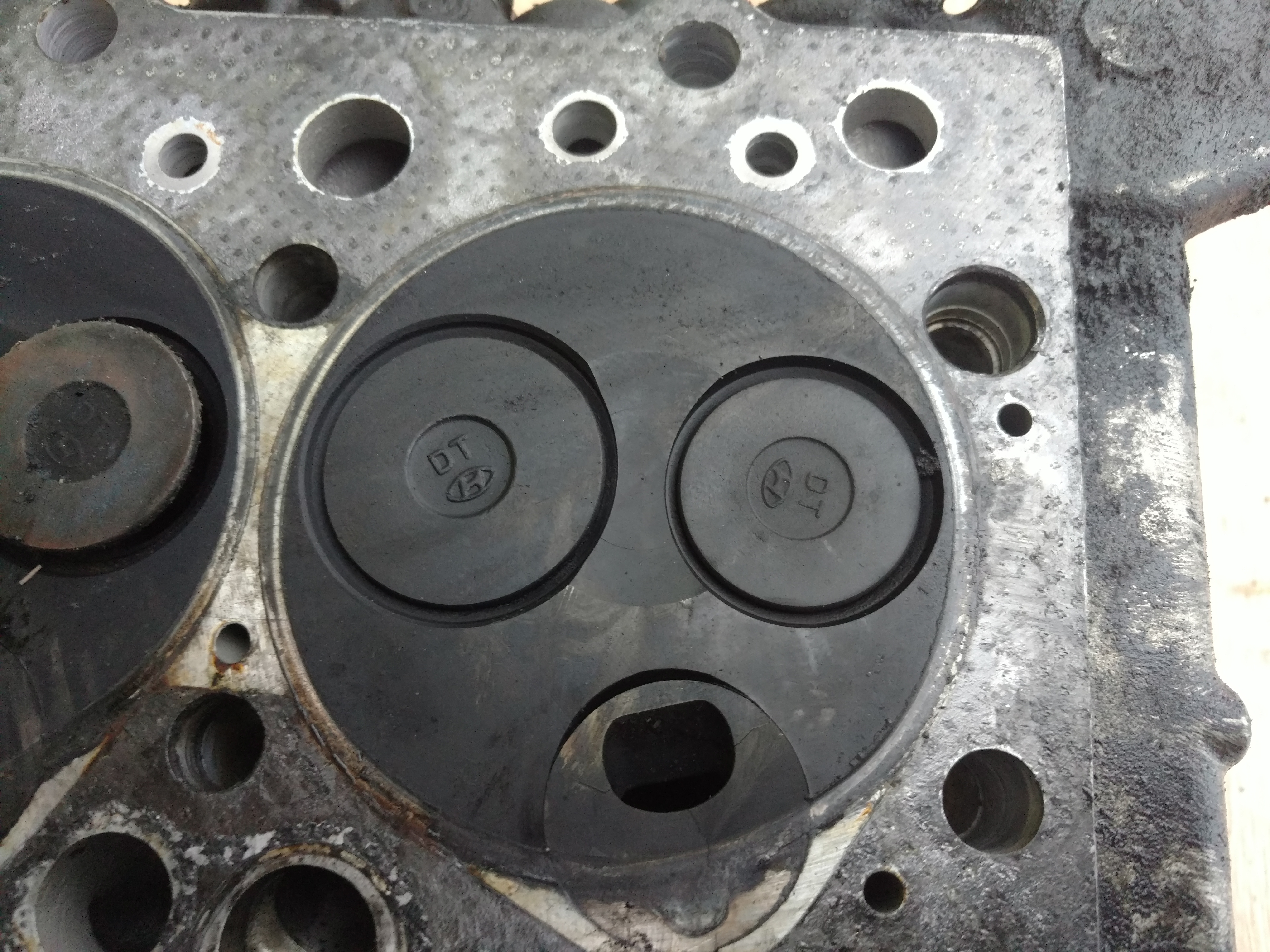 Головка блока цилиндров двигателя в сборе : D4BH на Hyundai Galloper