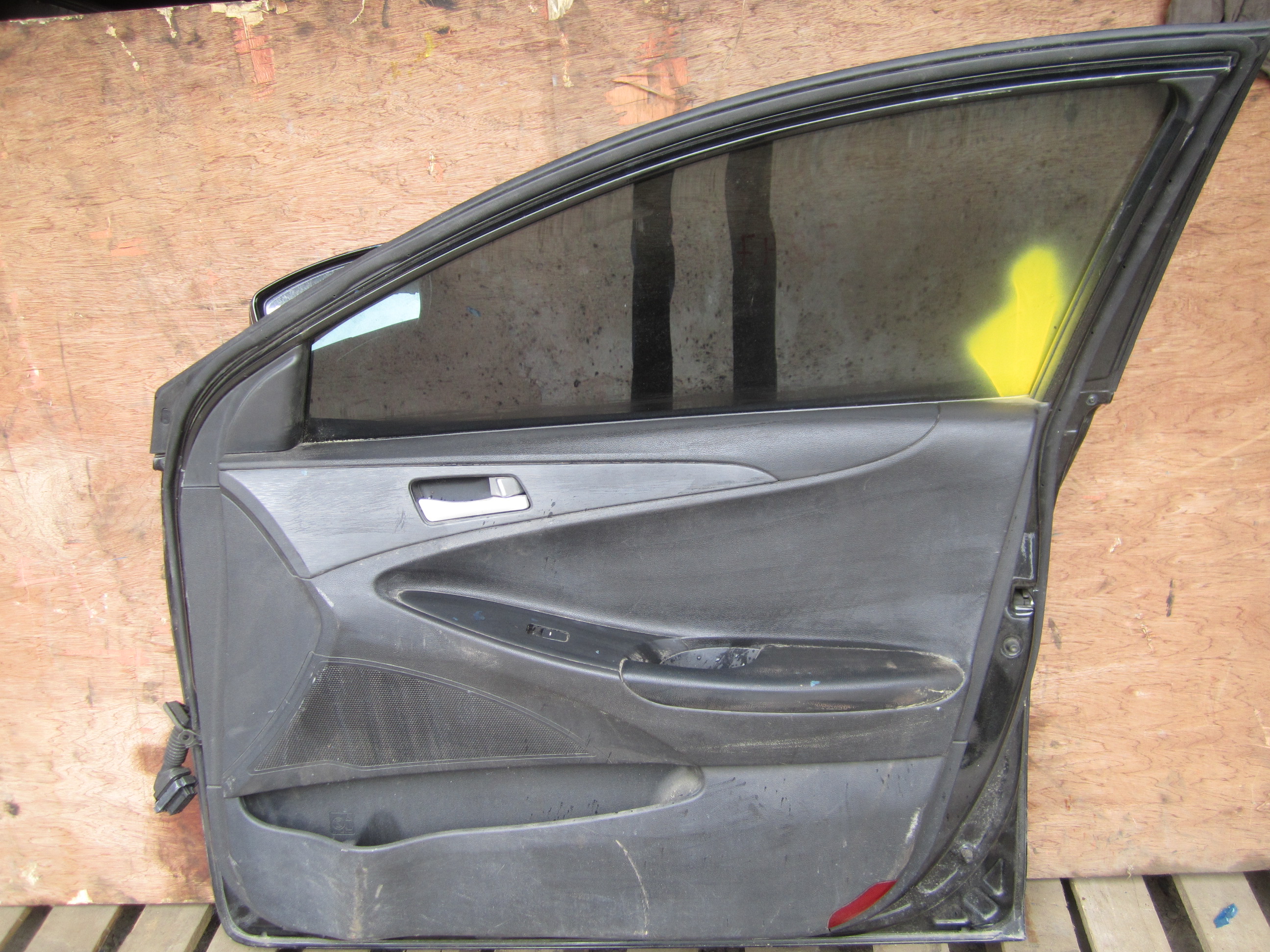 Дверь передняя правая : Sonata YF на Hyundai NF