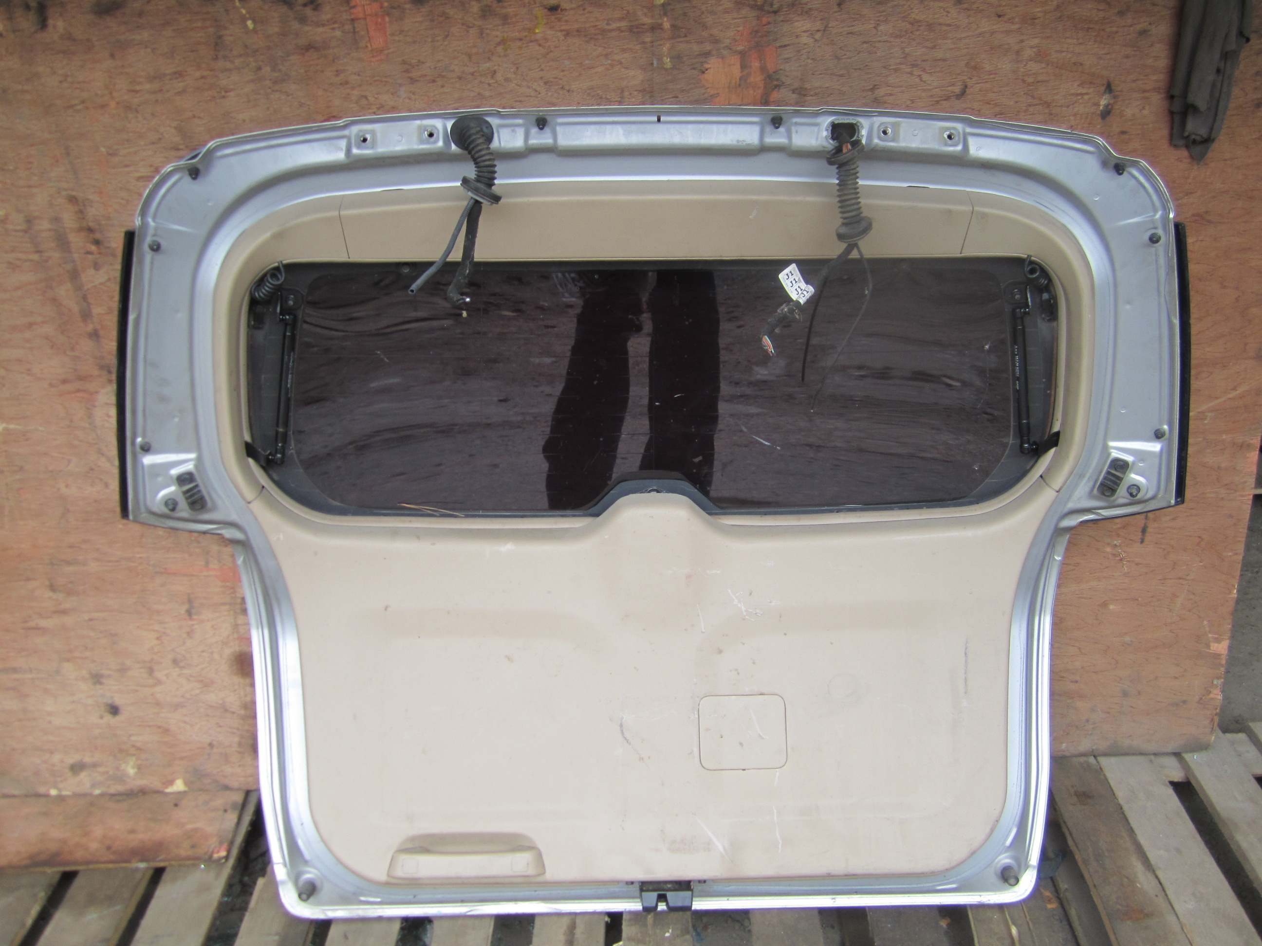 Дверь багажника на Chevrolet Captiva