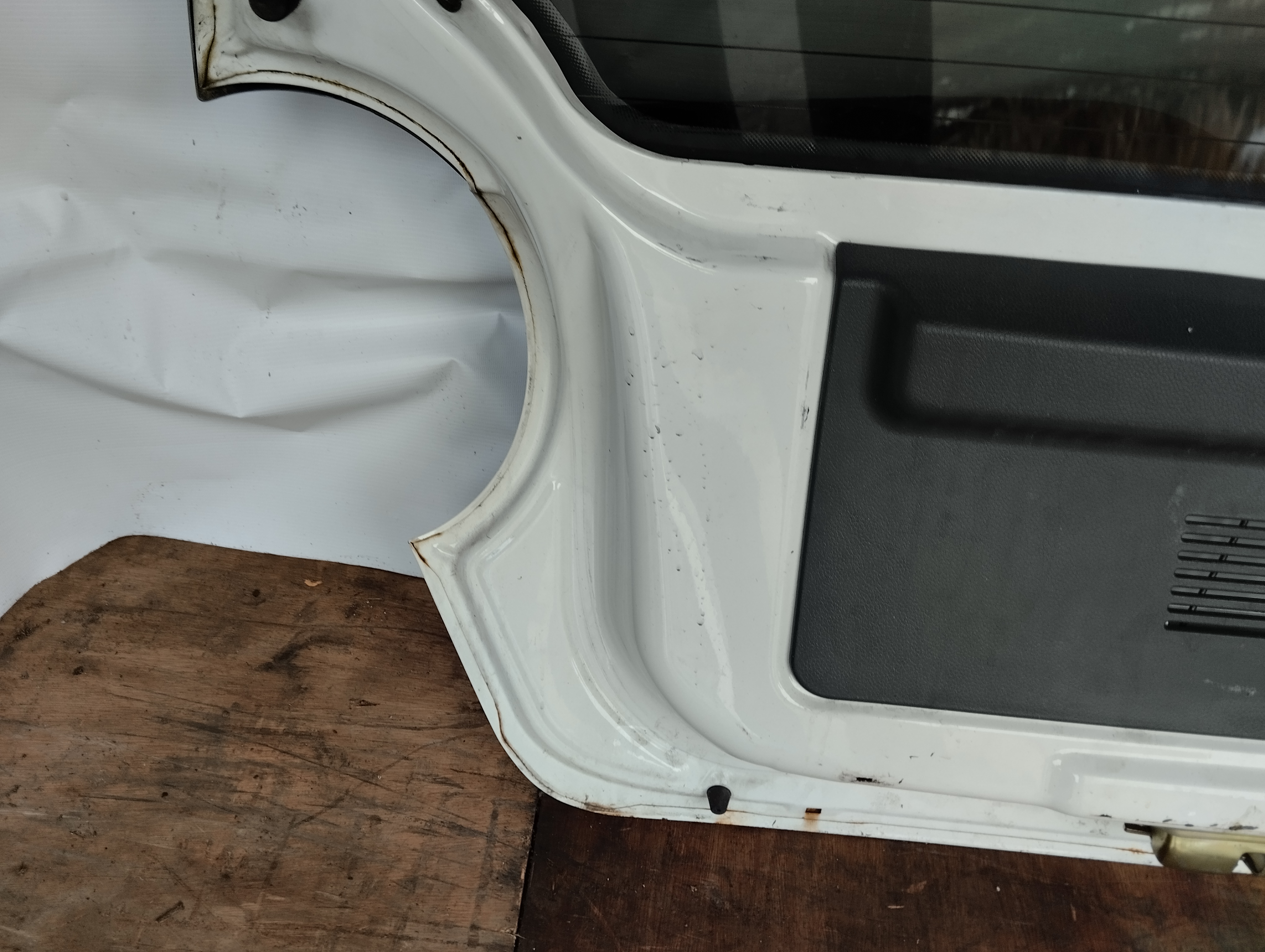 Дверь багажника в сборе на Chevrolet Spark