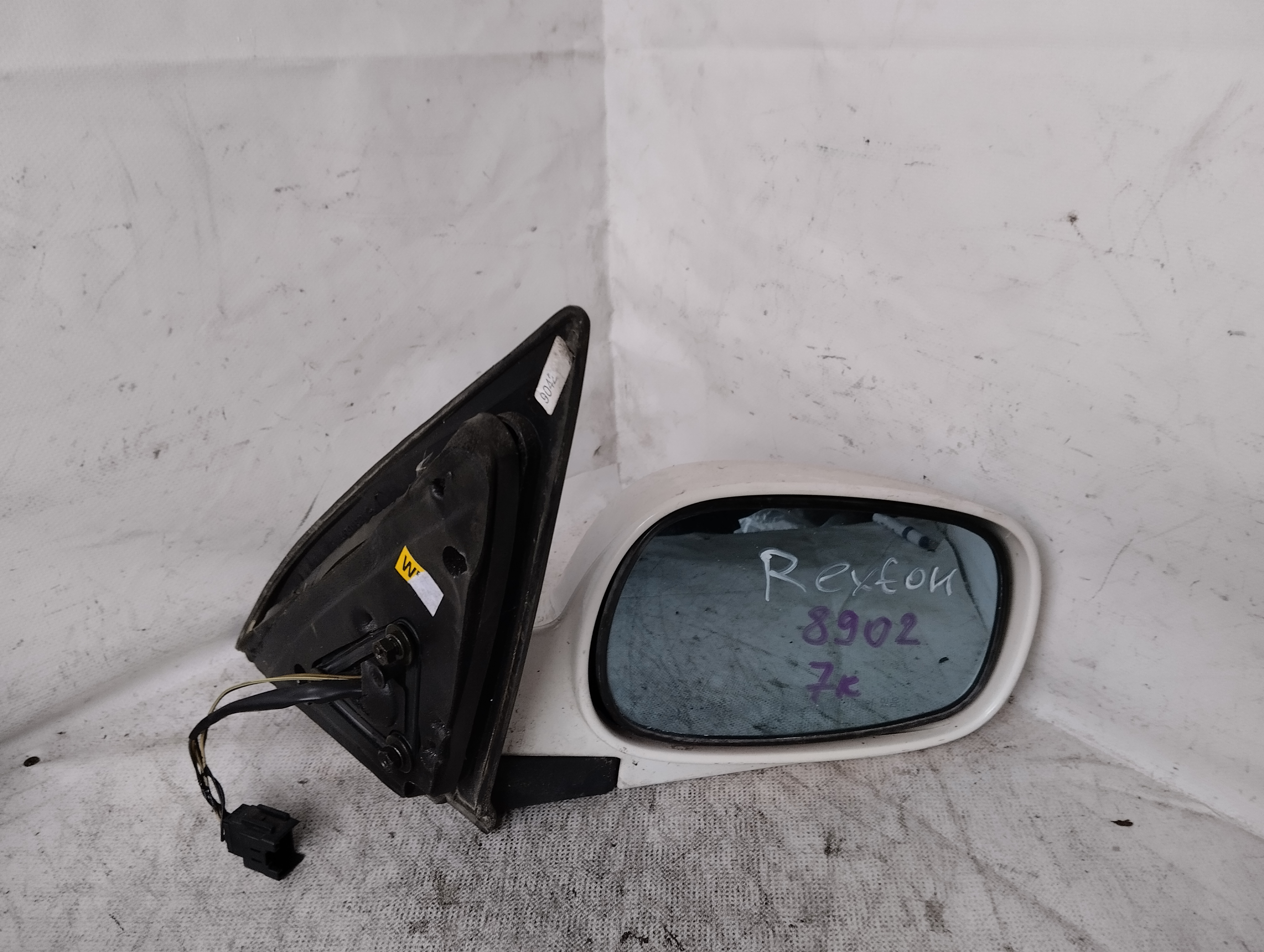 Зеркало правое электрическое на 7 контактов на SsangYong Rexton